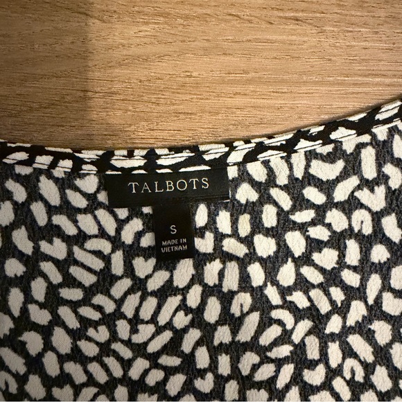 Talbots Black White Wrap Top Womens Small Long Sleeve V Neck - Picture 3 of 10